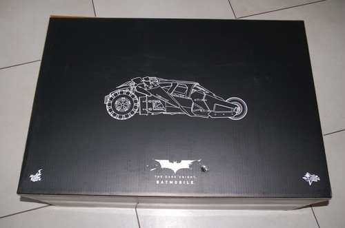 Batmobile tumbler hot toys - hot,