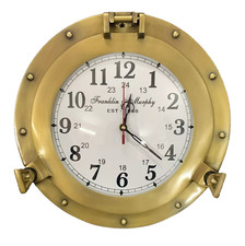 Ancienne horloge murale en