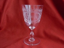 VERRE ANCIEN EN CRISTAL GRAVE