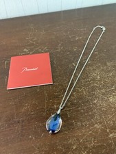 1 collier psydélic bleu