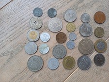 29 Foire A 10 Euros lot de pièces de monnaie Etrangeres  Lot 29