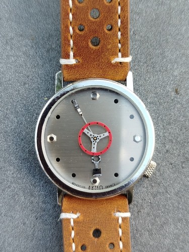 Montre française akteo thème - montre,