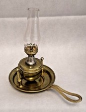 Lampe à pétrole pigeon? sur