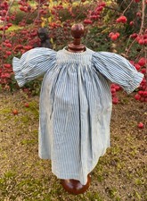 Ancienne petite Robe BB