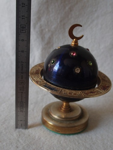Ancien briquet map monde - briquet,