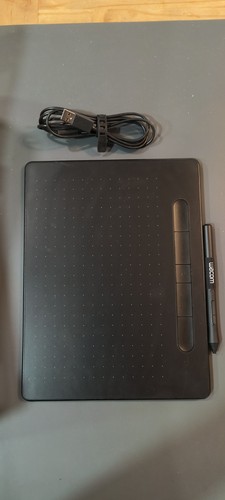Wacom intuos graphics drawing - wacom,