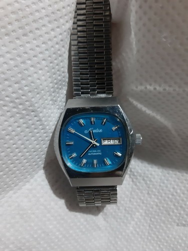Belle montre newton - belle,