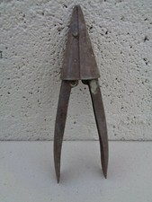 ANCIENNE PINCE à EVASER les tuyaux  en plombs. Pince cône.