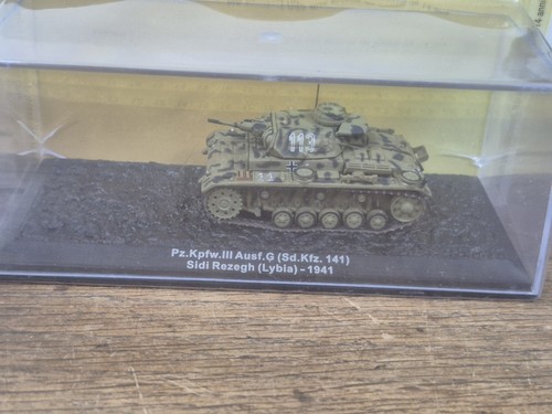 Char militaire miniature - char,