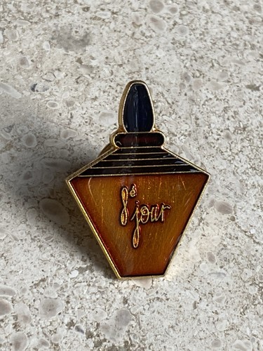 Pin jour parfum - 8e,
