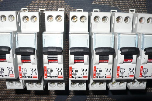 Disjoncteur modulaire 2poles - disjoncteur,
