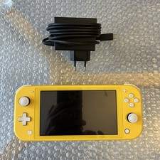 Console Nintendo Switch Lite jaune + Chargeur + Etui Excellent Etat +++ TBE.