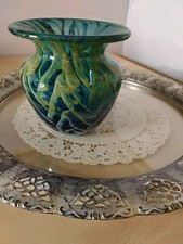 Vase en verre souflé des Ateliers Mdina de Malte