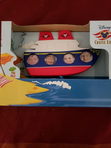 Dcl family photo - family, frame
