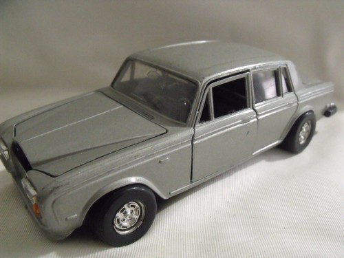 Burago rolls royce - 1/24,