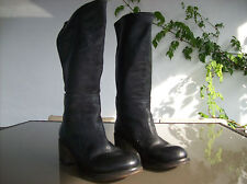 bottes plein cuir noir vintage .T 41 .( C/Y/V)