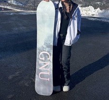 GNU Frosting Snowboard w/