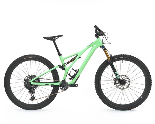Pre owned 2022 - [pre-owned],