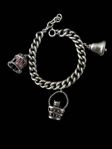 Bracelet gourmette breloques-