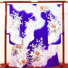 Kimono japonais « FURISODE »