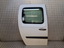 Porte latérale droite