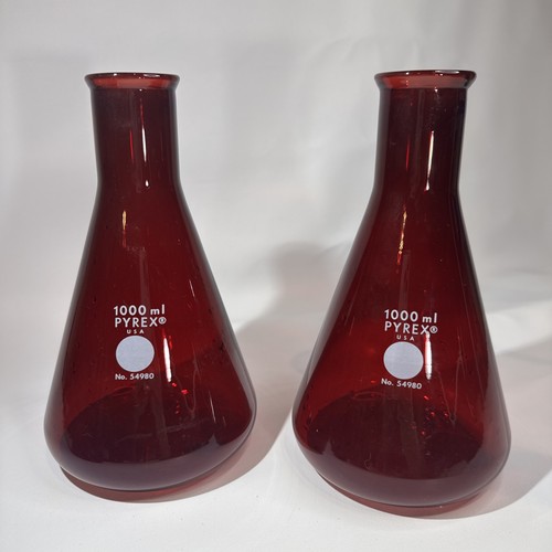Vintage pyrex 1000 flasks - vintage,