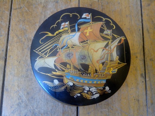 Ancienne boite tole - boite,