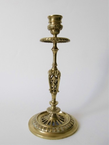 Bougeoir bronze ajoure - bougeoir, bronze,