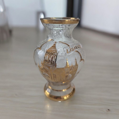 Objet religieux vase - ,