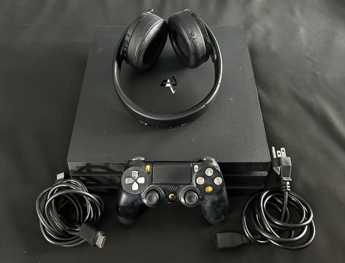 Playstation pro console - 4, with