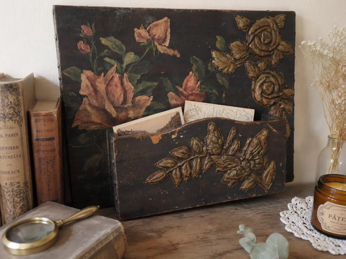 Ancien porte lettres mural - mural, art