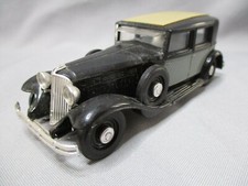 AJ366 1/43 SOLIDO RENAULT