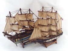 2 anciennes maquettes de Galion voilier 3 mats bois et tissu Long: 22 cm (CS21)