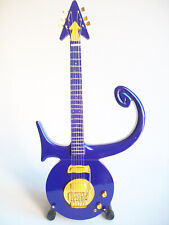 Guitare miniature Love Symbol