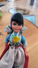 poupée folklorique