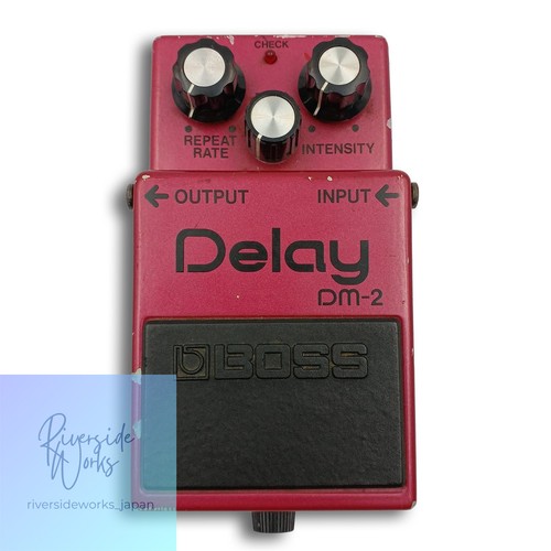 Boss delay effect pedal - dm-2,