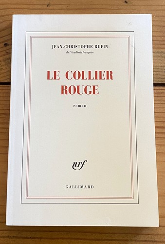 Collier rouge par - le,