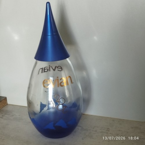 Bouteille vide evian - evian, forme