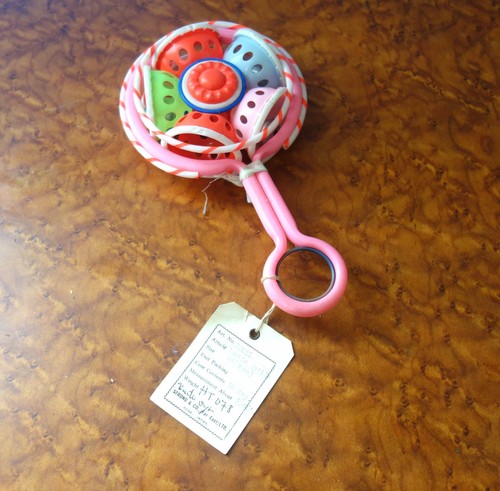 Ancien hochet celluloïd fond - hochet,