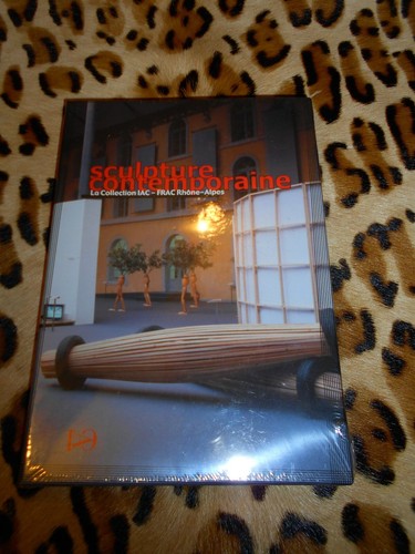 Rom sculpture - cd-rom,