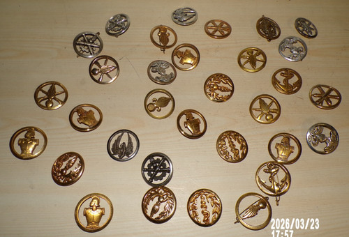 Lot insignes pour - lot,