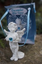 P858.81412   FIGURINE