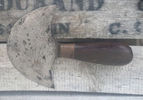 Ancien couteau pied - À,
