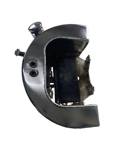Oil reservoir tank - oil,