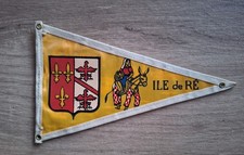 ANCIEN FANION TOURISTIQUE ILE