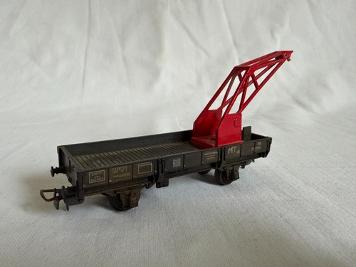 Wagon plat avec grue - ho, 1/87