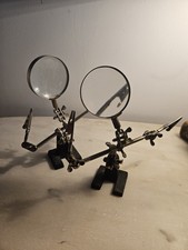Lot 2 loupes vintage de précision avec pinces articulées outils horlogerie