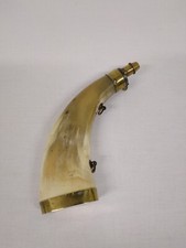 Poire À Poudre En Corne Et Laiton