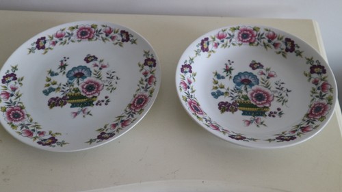 Assiettes plate soupe - plate,