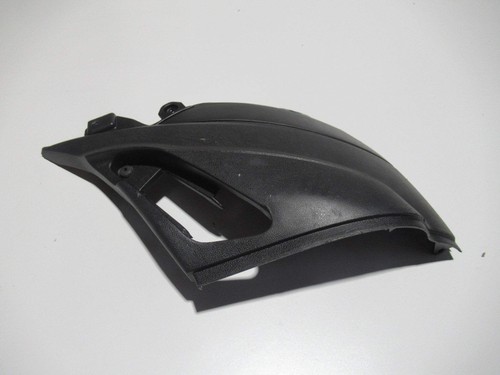 Plastique sous selle - , droit